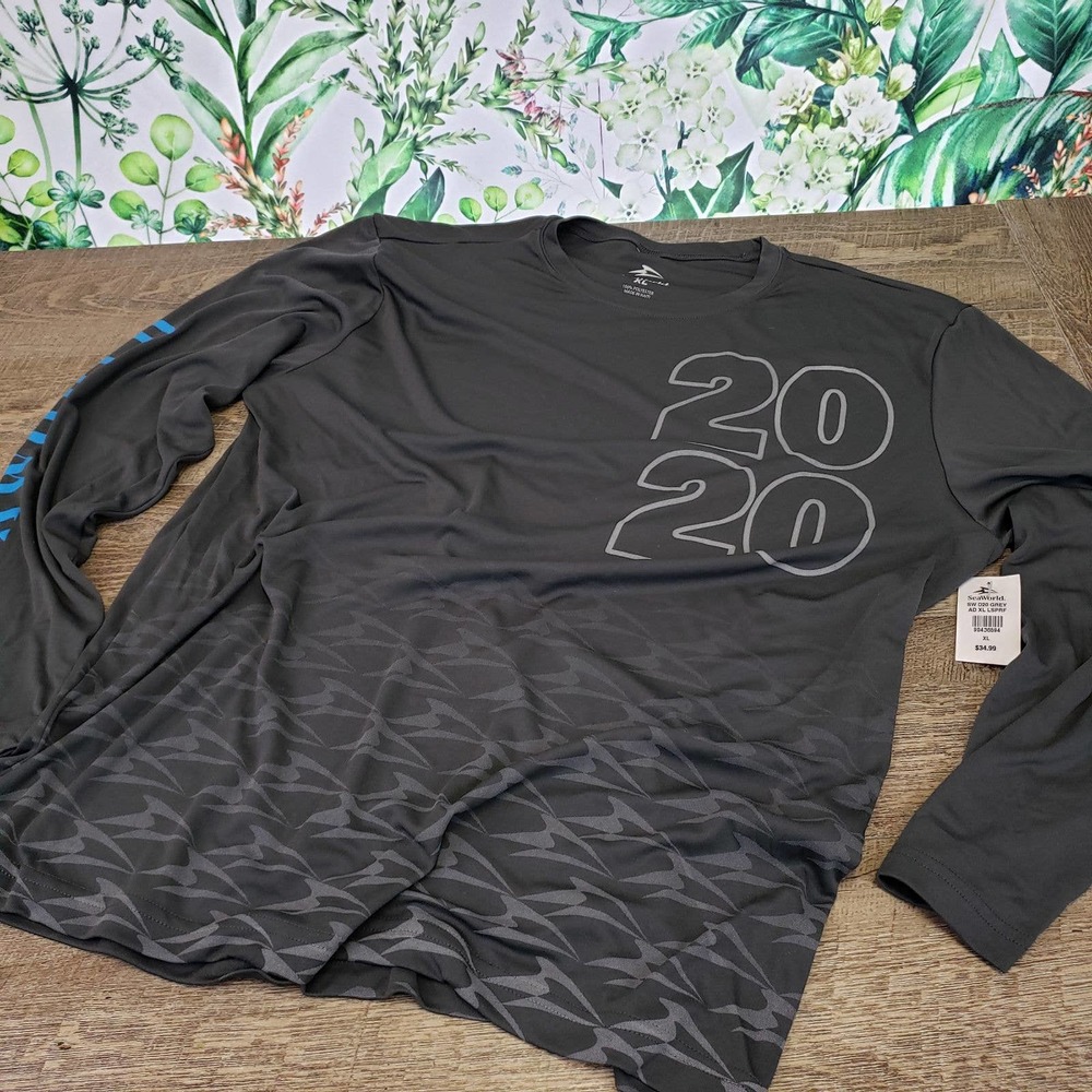 Seaworld 2020 quick dry performance tee